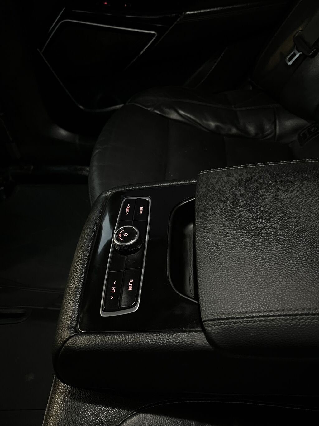Kia K7: 2018 г., 3 л, Автомат, Газ, Седан: фото 8