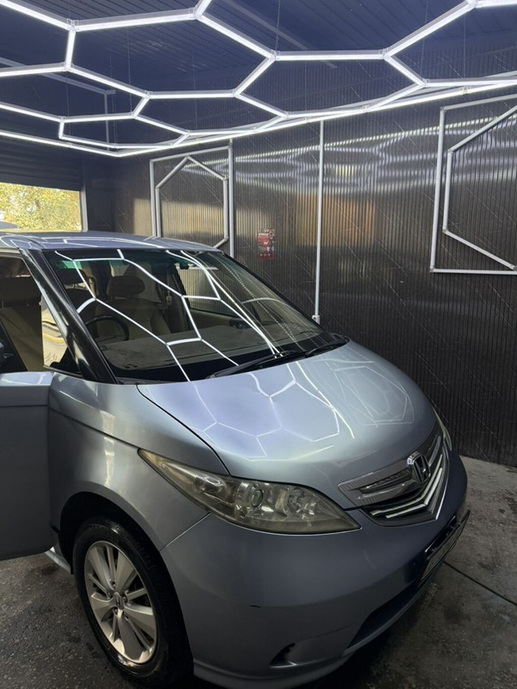 Honda Elysion: 2004 г., Автомат, Бензин, Минивэн: фото 2
