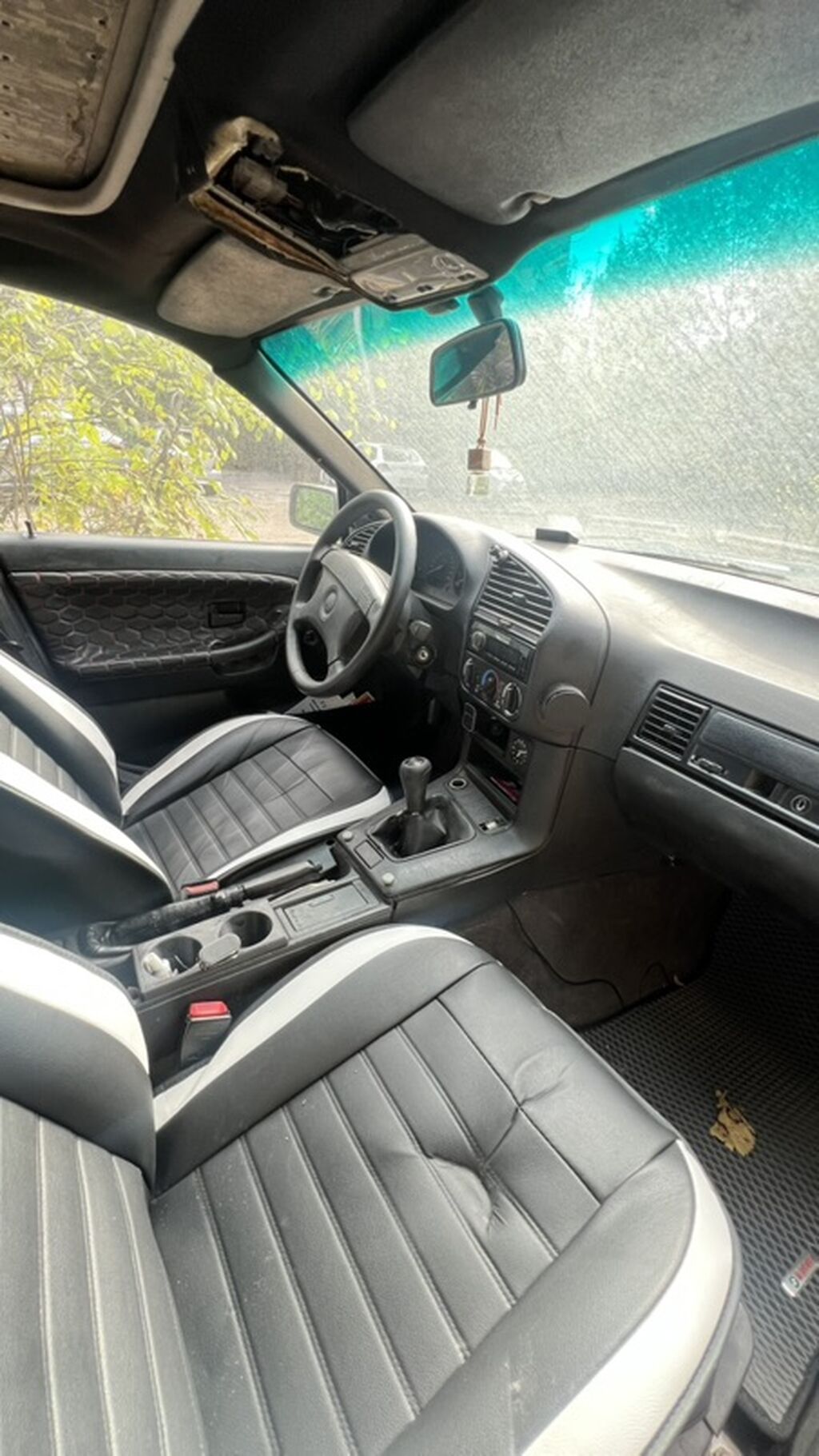 BMW 3 series: 1992 г., 2.5 л, Механика, Бензин, Седан: фото 5