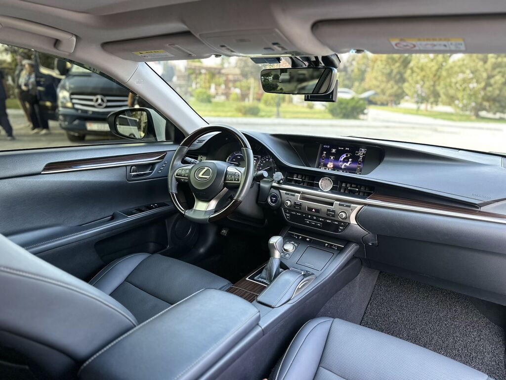 Lexus ES: 2016 г., 2.5 л, Автомат, Бензин: фото 8