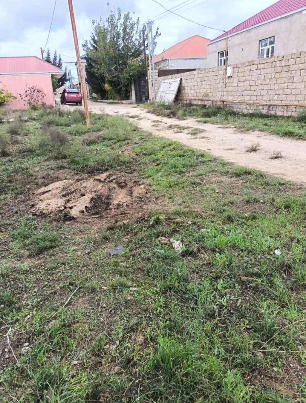 3 sot, Tikinti, Barter mümkündür, Bələdiyyə