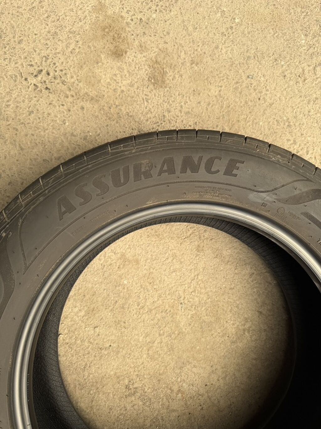 Комплект автомобильных шин Goodyear 235/60 R18 103H. Основные: фото 5