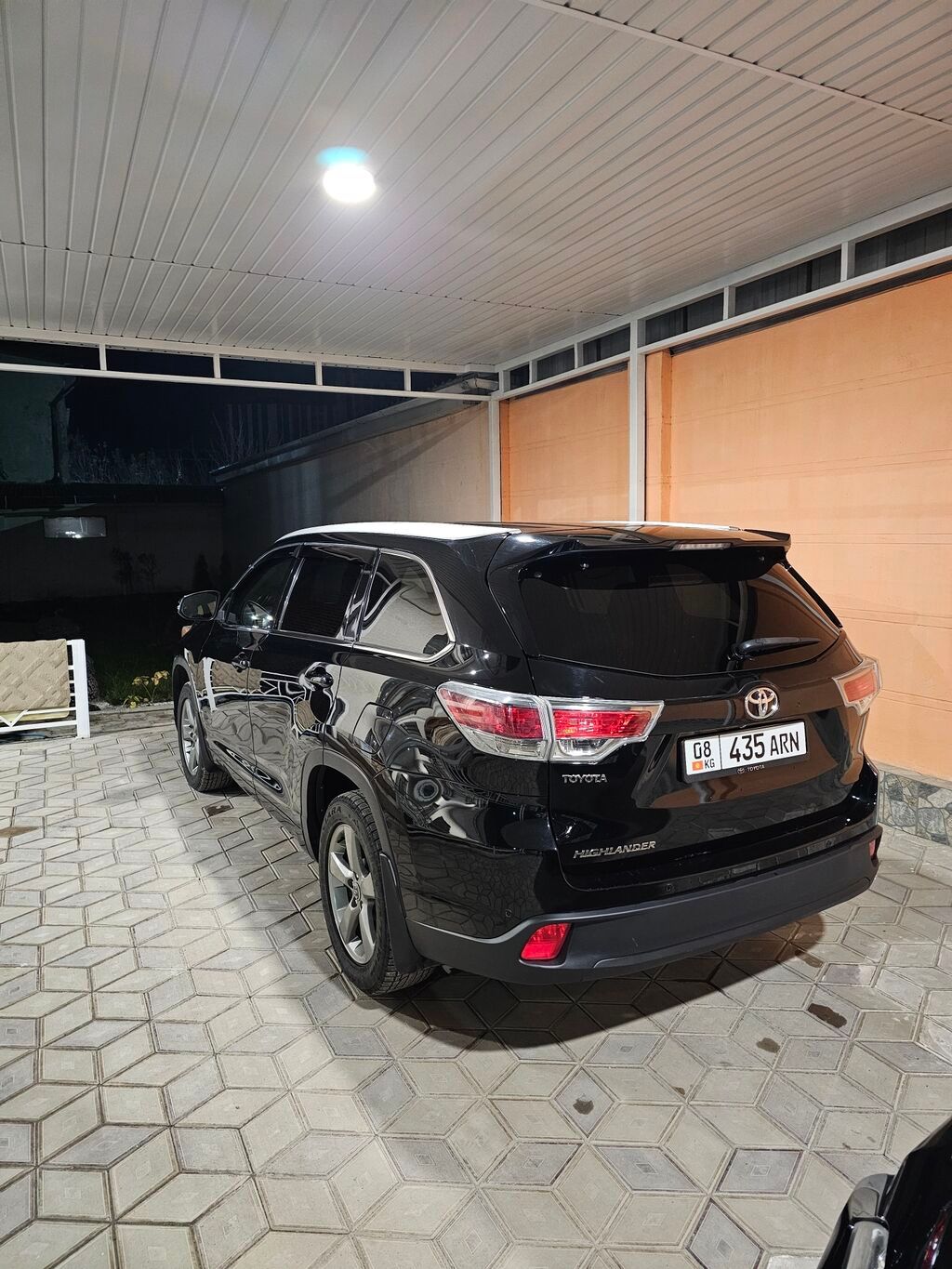 Toyota Highlander: 2015 г., 2.7 л, Автомат, Бензин, Кроссовер: фото 2