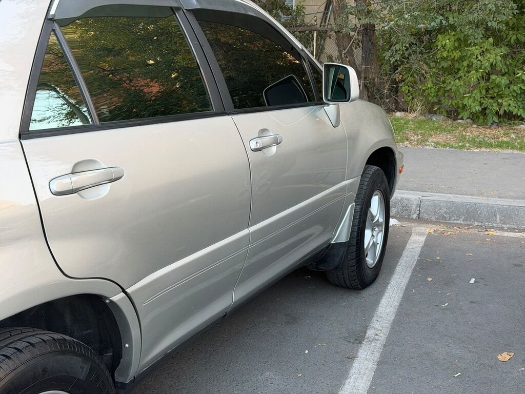 Lexus RX: 2002 г., 3 л, Автомат, Бензин, Кроссовер: фото 4