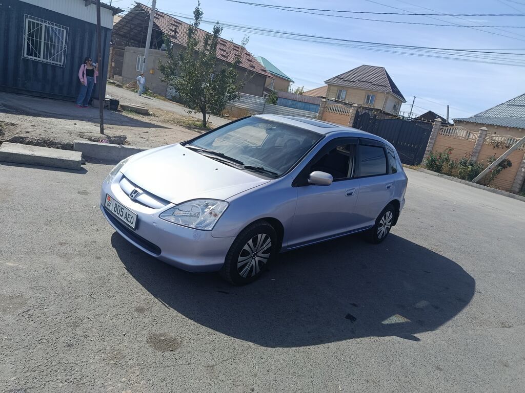 Honda Civic: 2002 г., 1.7 л, Механика, Бензин, Хэтчбэк: фото 2