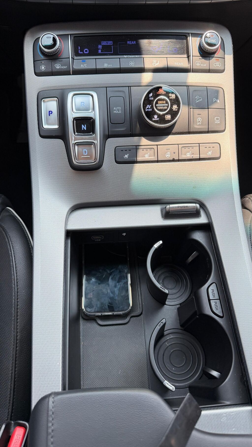 Hyundai Palisade: 2020 г., 2.2 л, Автомат, Дизель, Кроссовер: фото 6