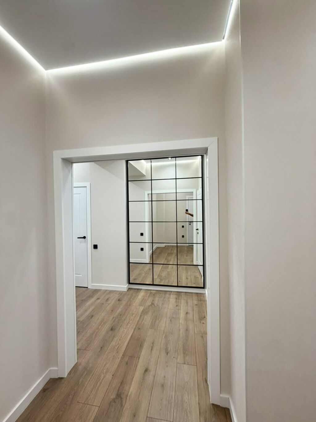 4 комнаты, 110 м², Южная Магистраль Элитка, 9 этаж, Дизайнерский ремонт: фото 1
