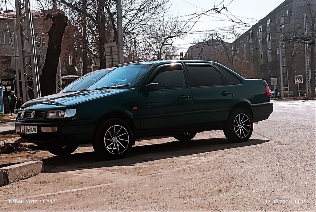 Volkswagen Passat: 1994 г., Механика, Бензин, Седан: фото 2