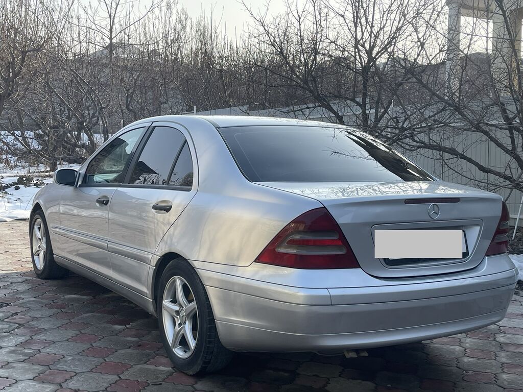 Mercedes-Benz C-Class: 2003 г., 1.8 л, Автомат, Газ, Седан: фото 4