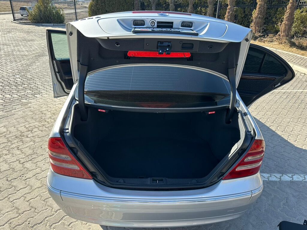 Mercedes-Benz C-Class: 2001 г., 2.6 л, Автомат, Бензин, Седан: фото 7