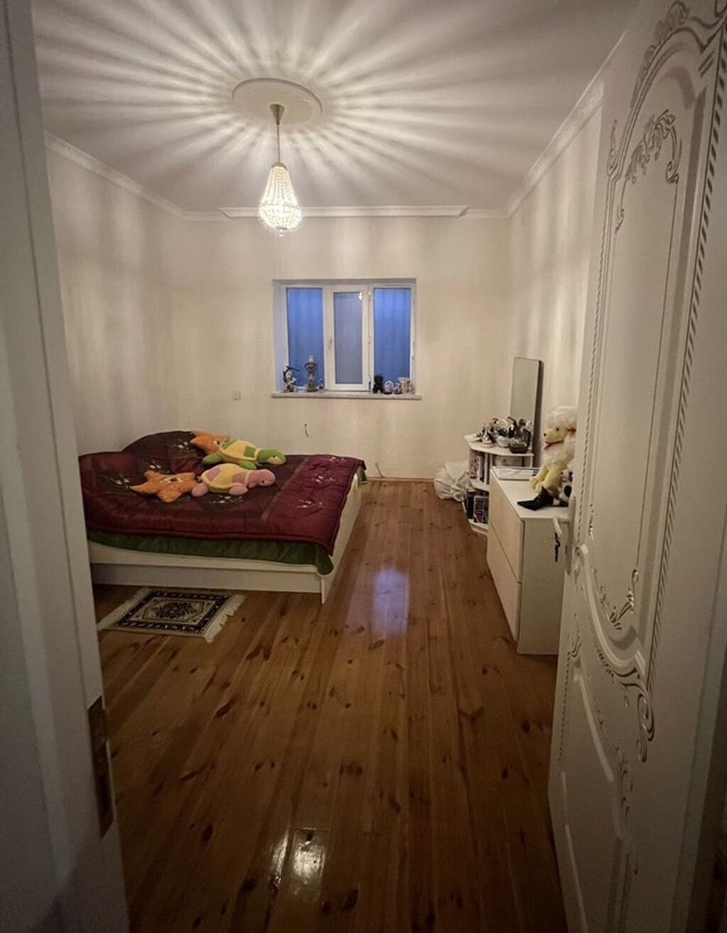 Bakı, 4 otaqlı, Köhnə tikili, 156 kv. m