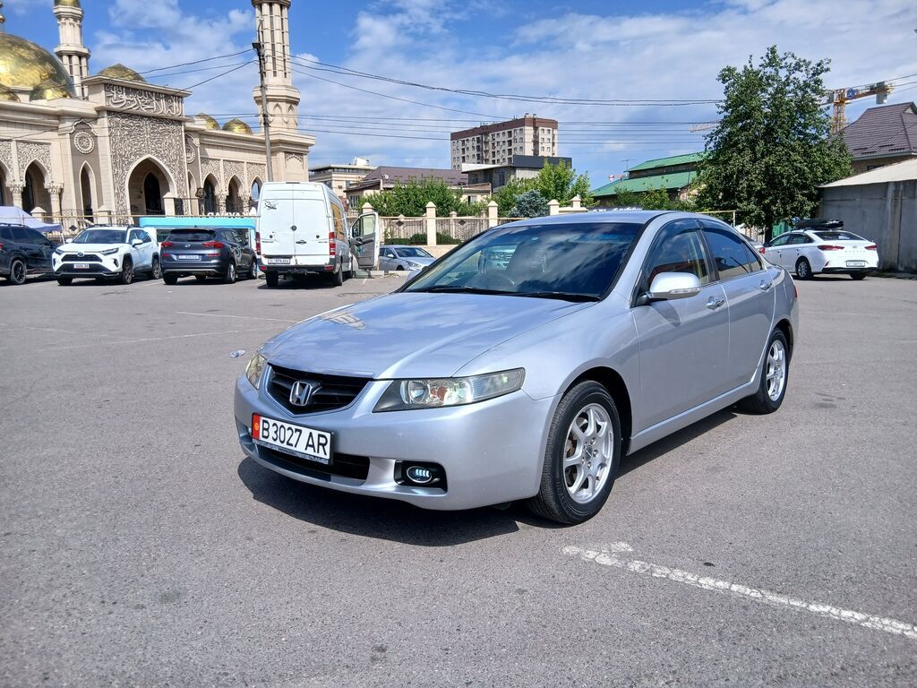 Honda Accord: 2003 г., 2 л, Автомат, Бензин, Седан — фото 2