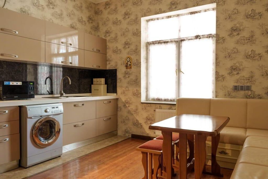 Görədil 6 otaqlı, 328 kv. m, Yeni təmirli