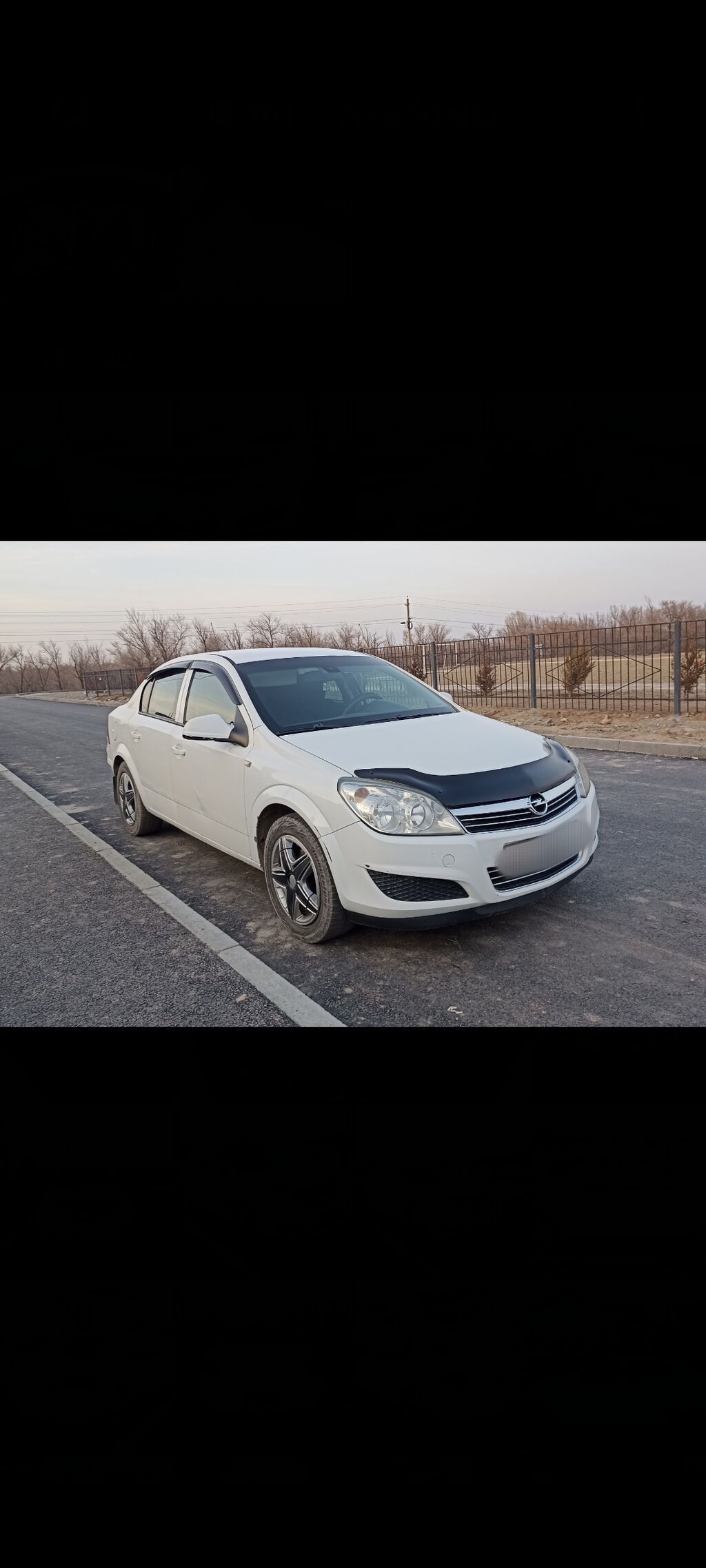 Opel Astra: 2011 г., 1.8 л, Автомат, Газ, Седан: фото 2