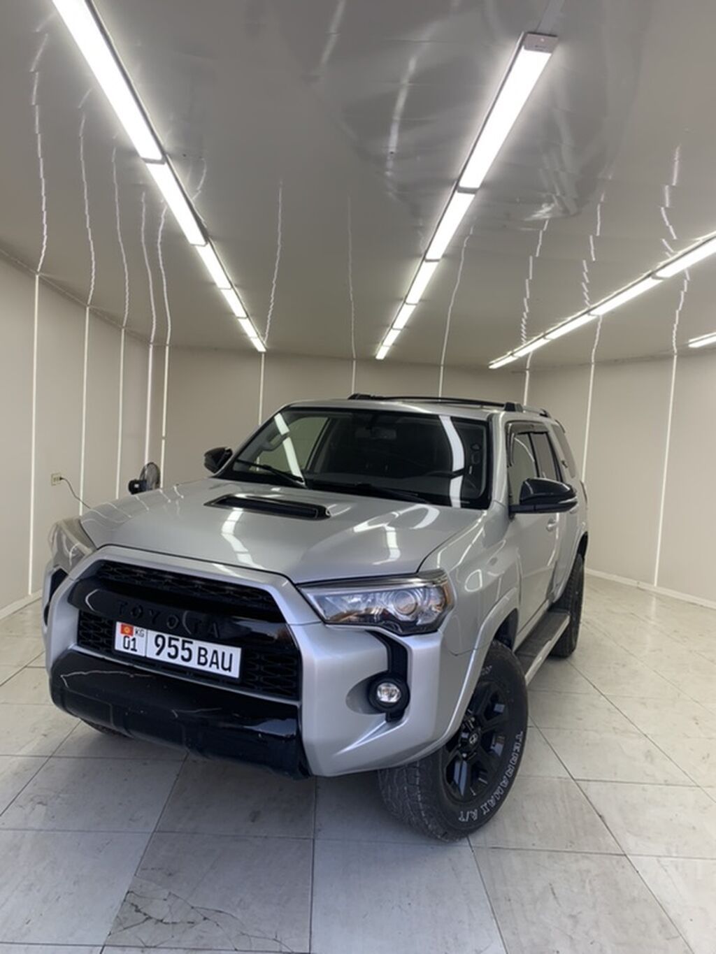 Toyota 4Runner: 2018 г., 4 л, Автомат, Бензин, Внедорожник: фото 4