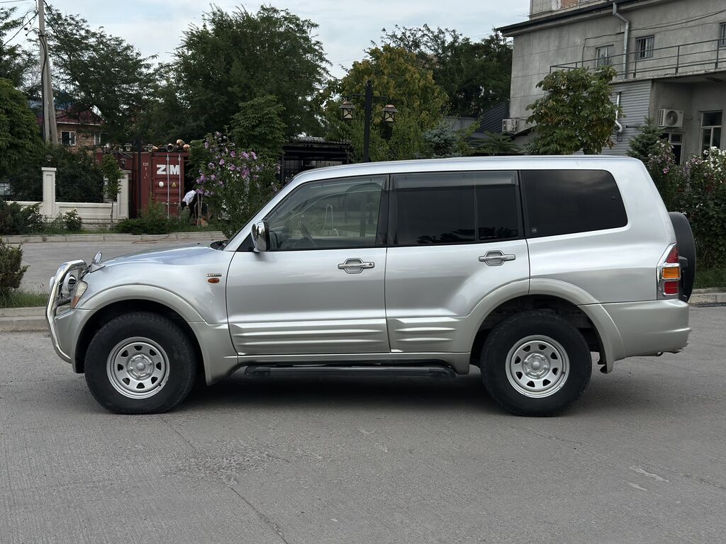 Mitsubishi Pajero: 2001 г., 3.5 л, Автомат, Газ, Внедорожник: фото 7