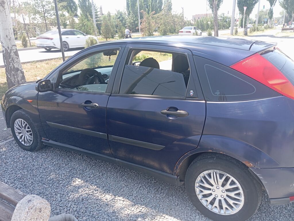 Ford Focus: 2003 г., 1.6 л, Механика, Бензин, Хэтчбэк: фото 7