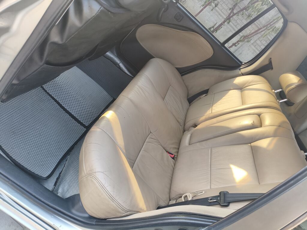 Toyota Raum: 2000 г., 1.5 л, Автомат, Бензин, Минивэн: фото 6