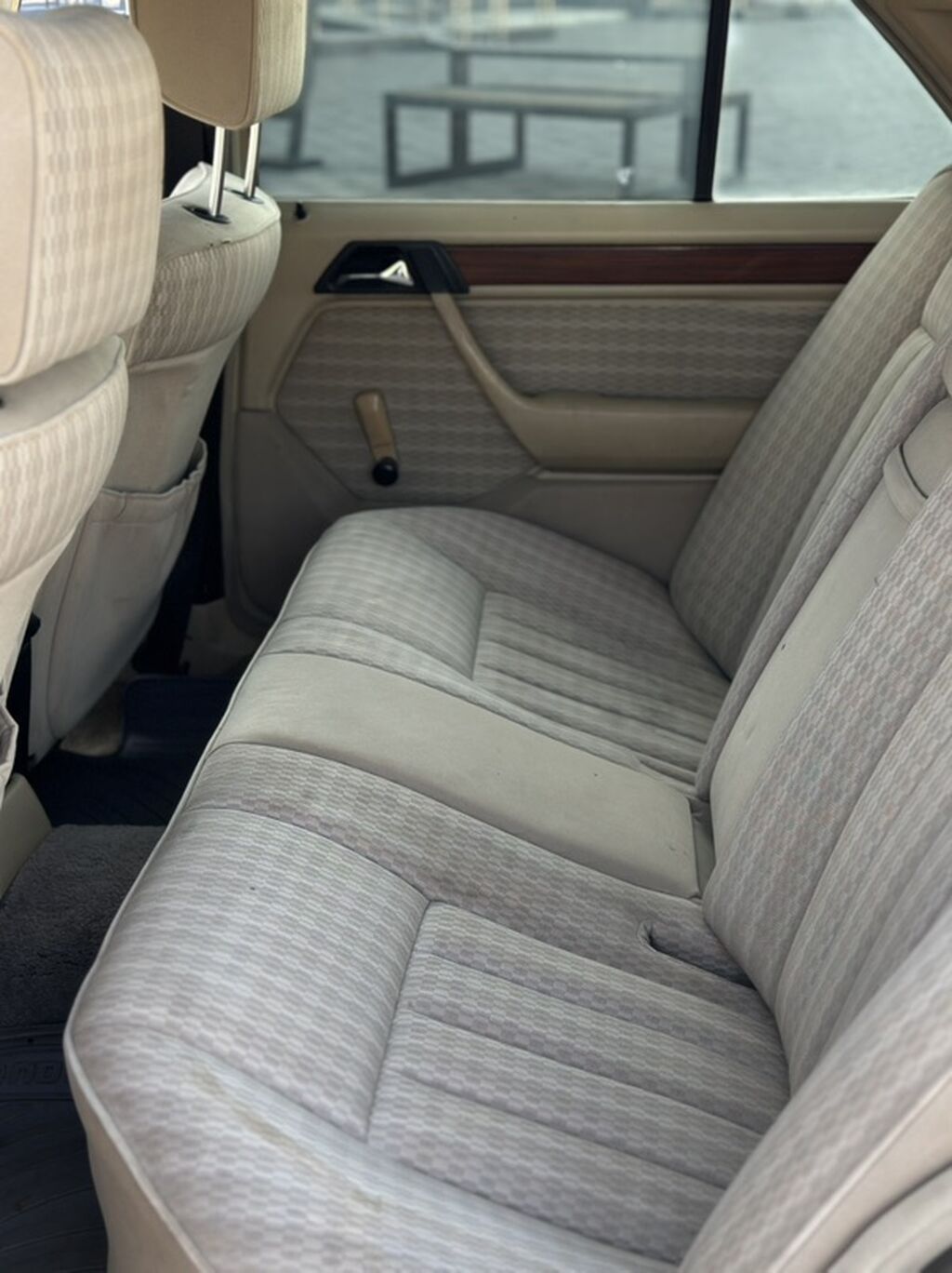 Mercedes-Benz E-Class: 1992 г., 2.2 л, Автомат, Бензин, Седан: фото 5