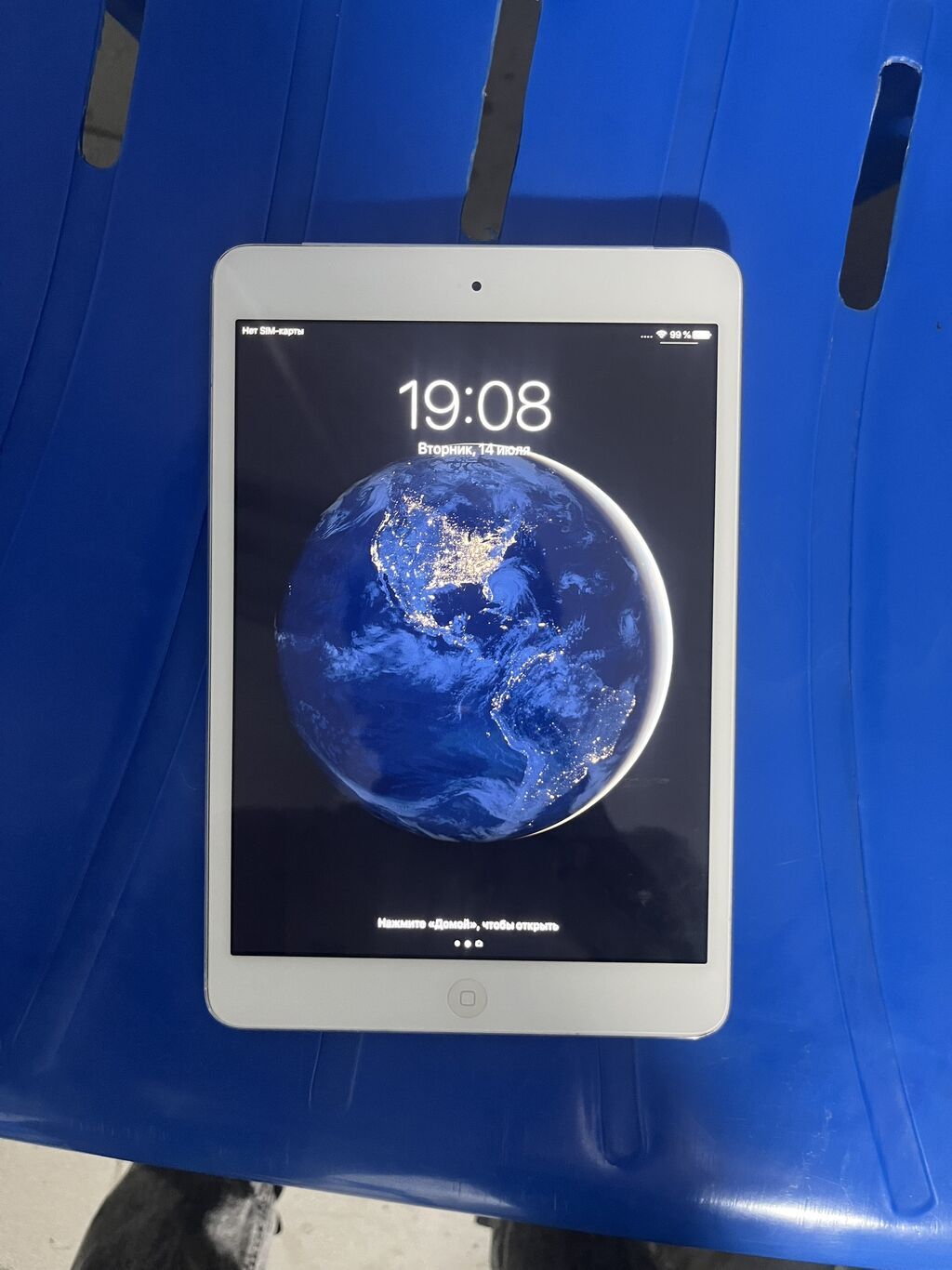 Планшет, Apple, память 32 ГБ, 7" - 8", 4G (LTE), Б/у, Классический цвет - Серебристый: фото 2