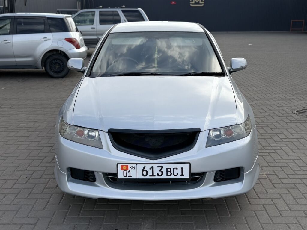 Honda Accord: 2004 г., 2 л, Автомат, Бензин, Седан: фото 2