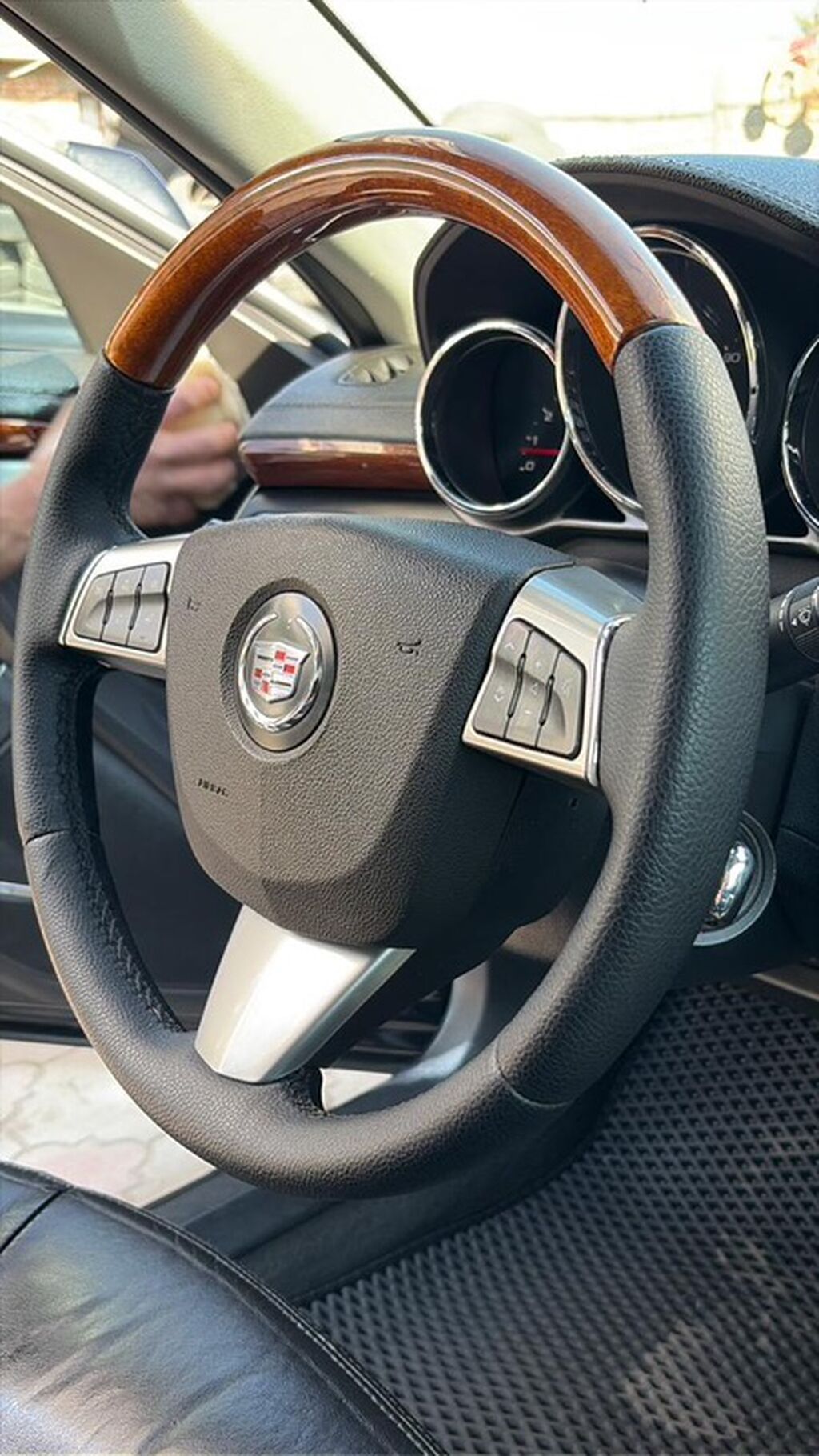 Cadillac CTS: 2011 г., 3.6 л, Бензин, Седан: фото 6