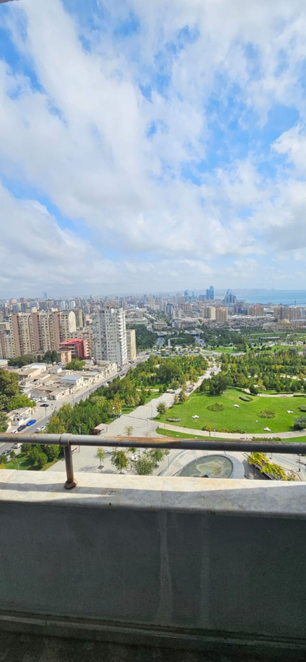 Yasamal rayonu, Elmlər metrosunun yaxını, Gömrük Komitəsinin yanında