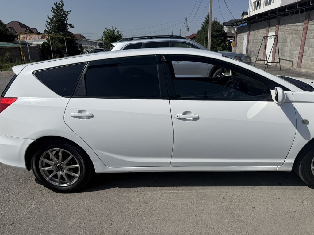 Toyota Caldina 2003 г., универсал, 1.8 л, автомат: фото 4