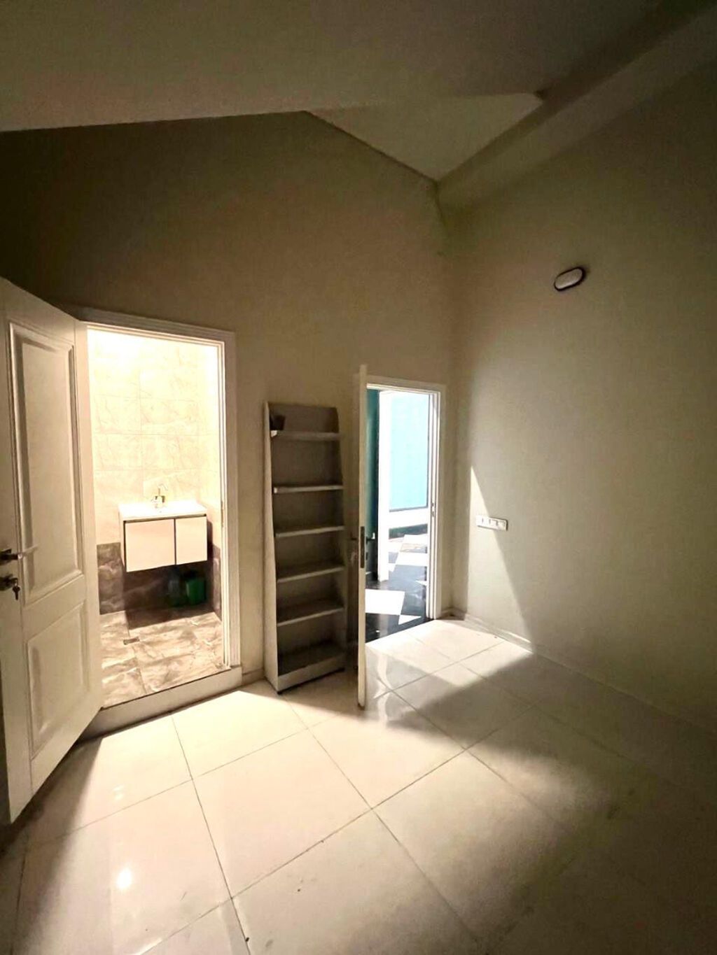 Azadlıq prospektində 77 m² obyekt icarəyə verilir Yer: Nəsimi
