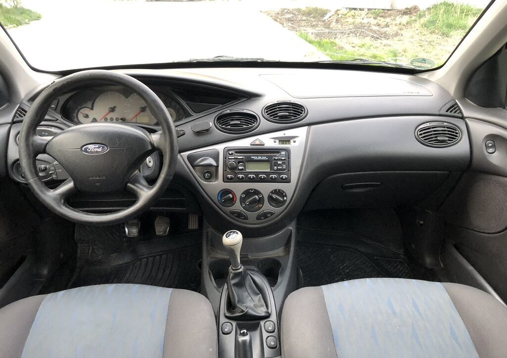 Ford Focus: 2002 г., 1.8 л, Механика, Бензин, Универсал: фото 7