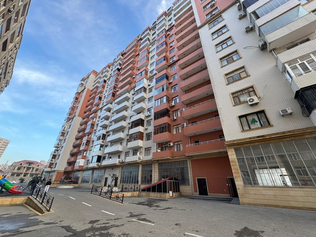 3 otaqlı, Yeni tikili, 107 kv. m