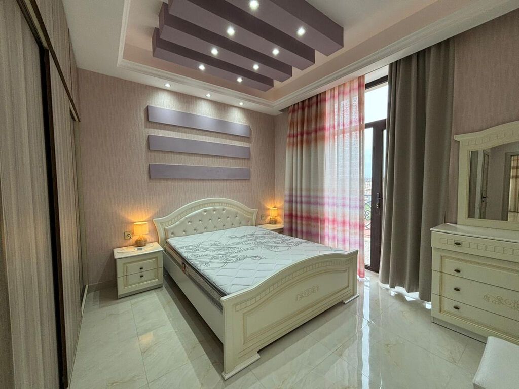 Ağ Şəhər, Xətai rayonu – Premium kirayə mənzil • Ünvan: Bakı
