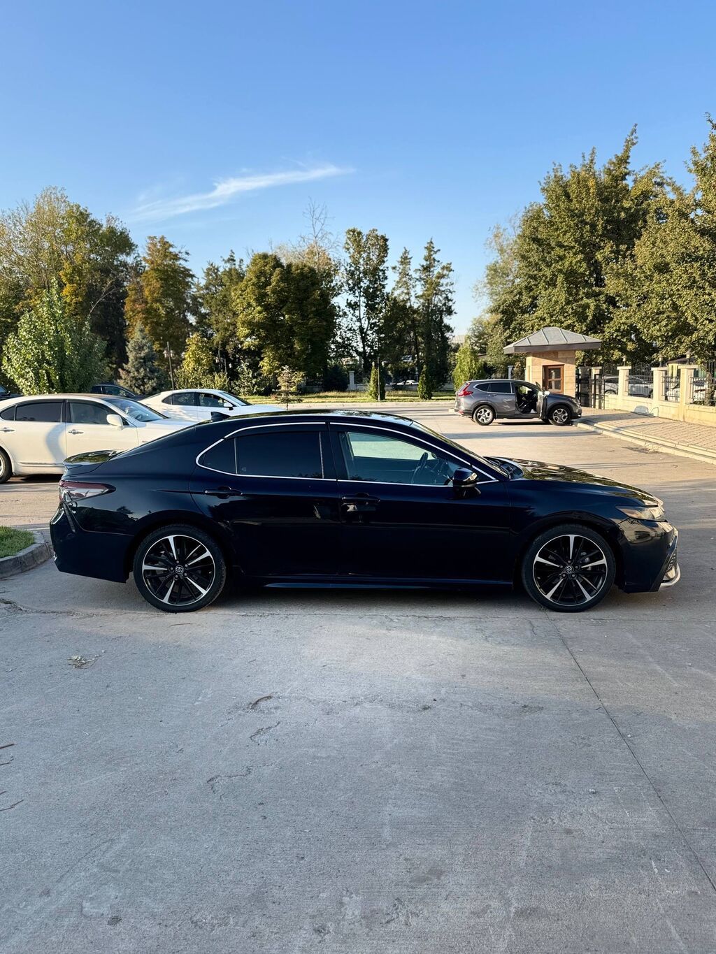 Toyota Camry: 2021 г., 2.5 л, Автомат, Бензин, Седан: фото 5
