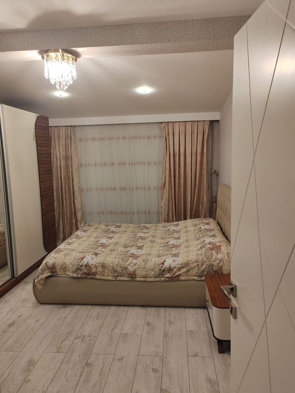 3 otaqlı, Yeni tikili, 117 kv. m