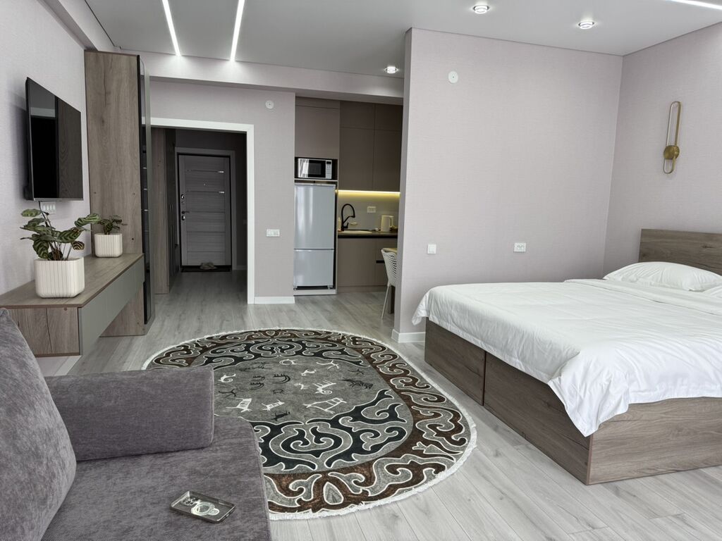 Студия, 44 м², Фрунзе мкр., Элитка, 13 этаж, Дизайнерский ремонт: фото 2