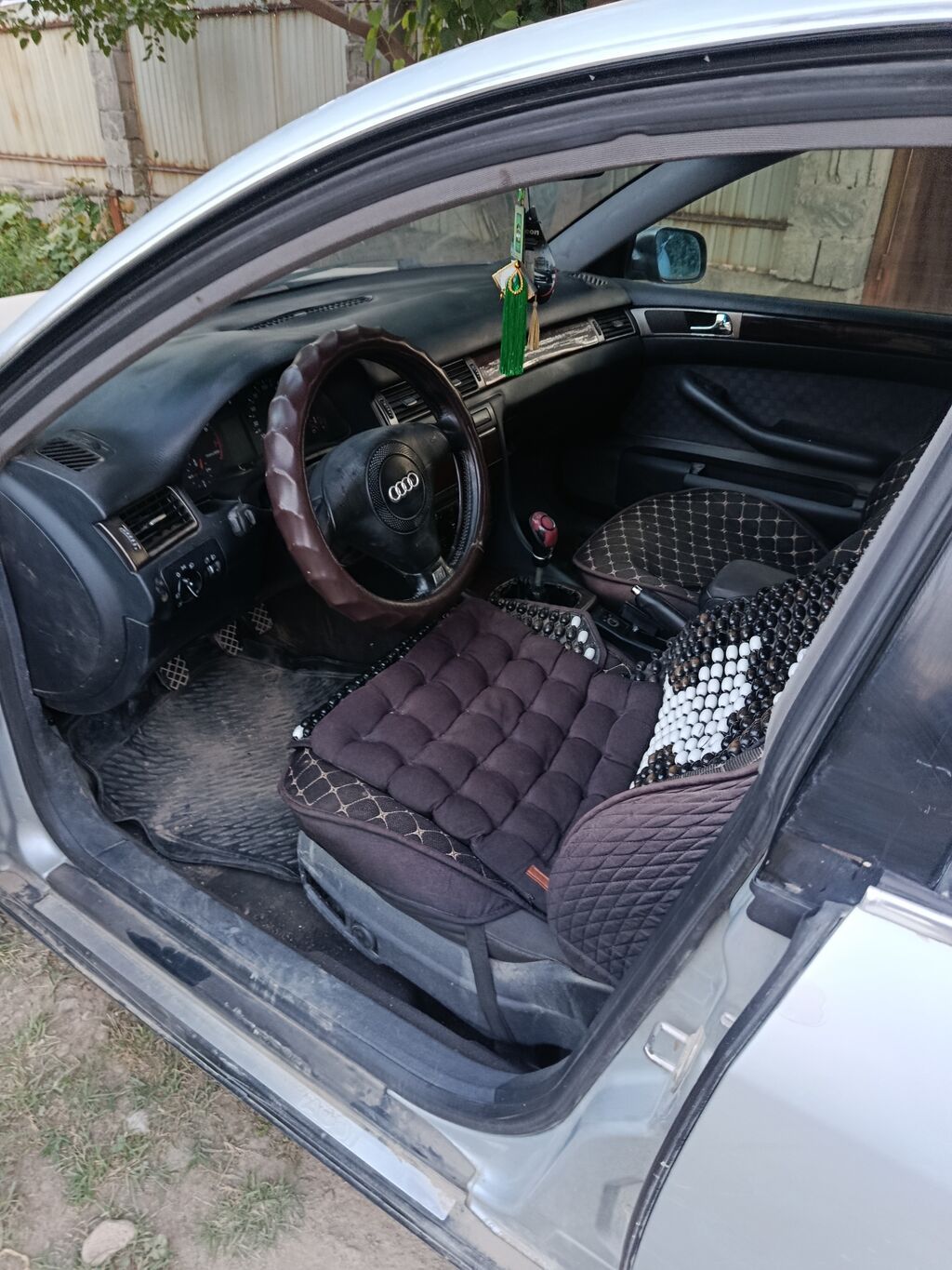 Audi A6: 1997 г., 2.4 л, Механика, Бензин, Седан: фото 6