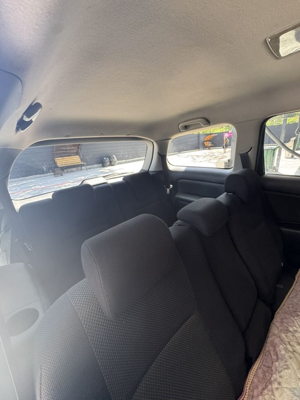 Toyota WISH: 2003 г., Автомат, Бензин, Минивэн: фото 6