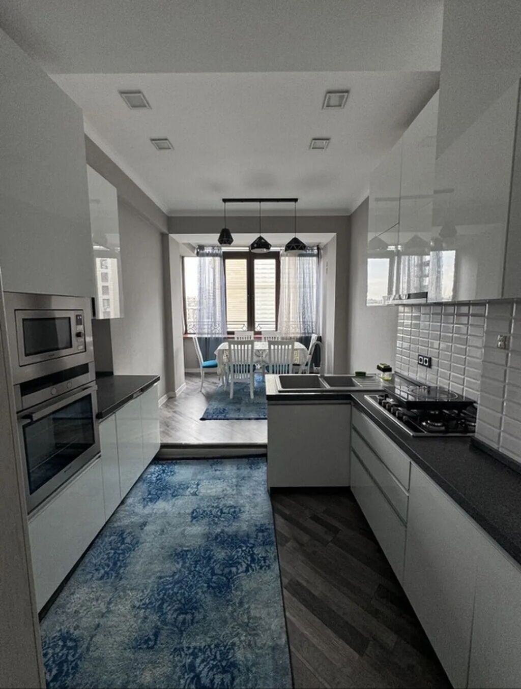 2 комнаты, 77 м², Золотой квадрат Элитка, 6 этаж, Дизайнерский ремонт: фото 2