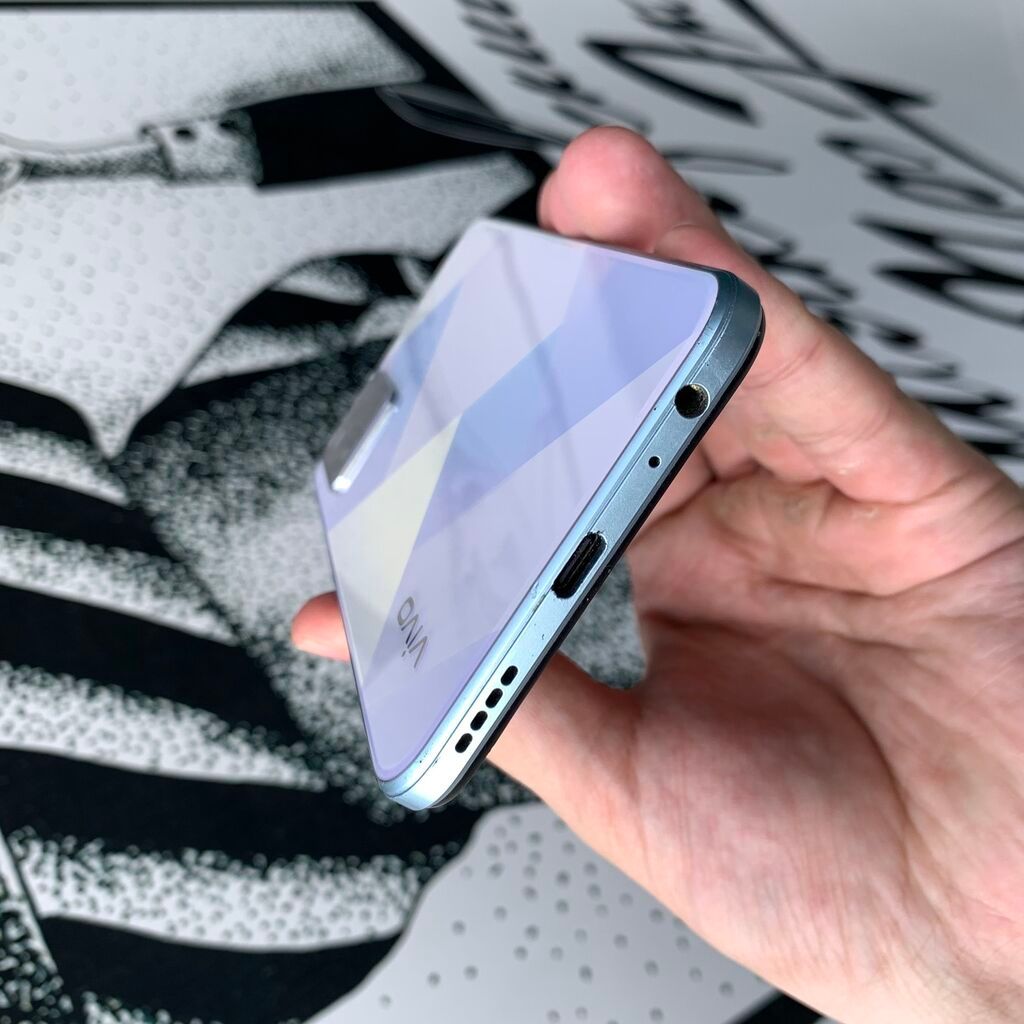 Vivo Y 21 4/64 Gb Состояние отличное на фото Есть родной чехол: фото 8