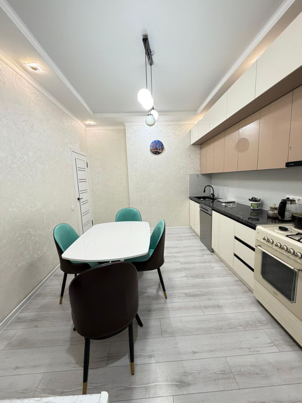 3 комнаты, 84 м², Кок-Жар мкр Элитка, 8 этаж, Дизайнерский ремонт: фото 7