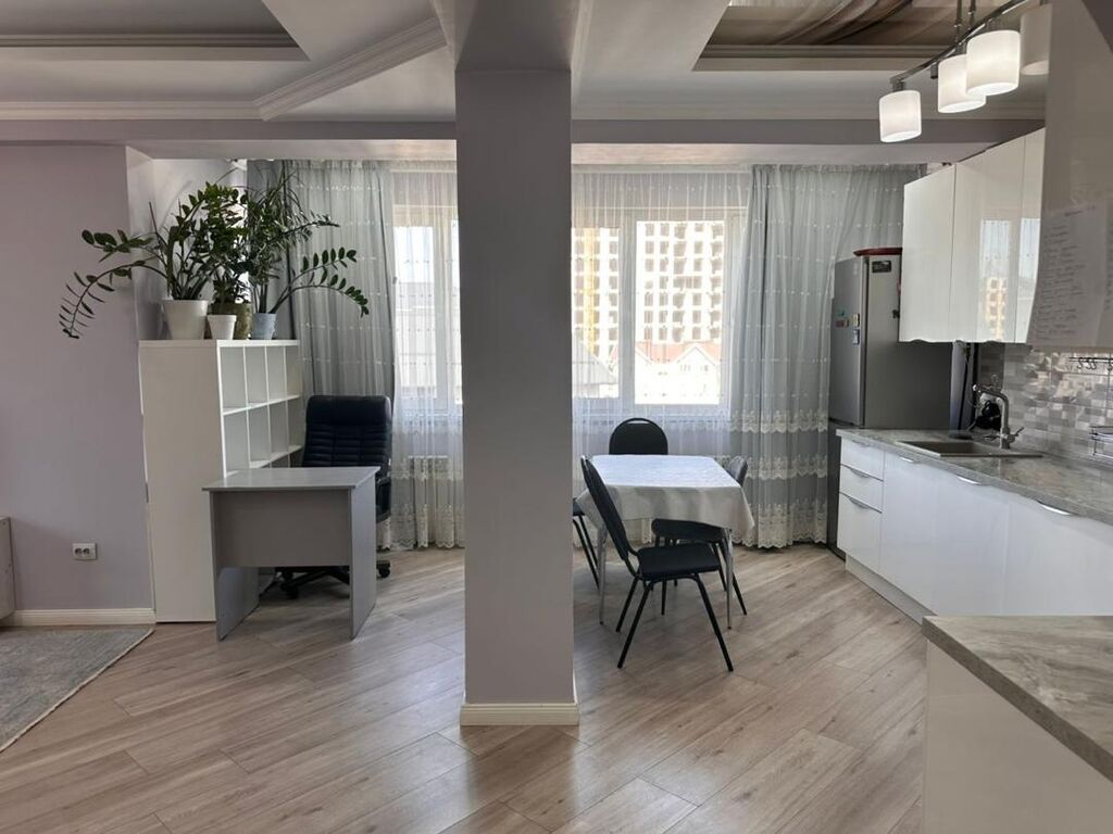 Сдается: 3 комнатная квартира студия Район: Джал Адрес: Джал-29 Дом: фото 4