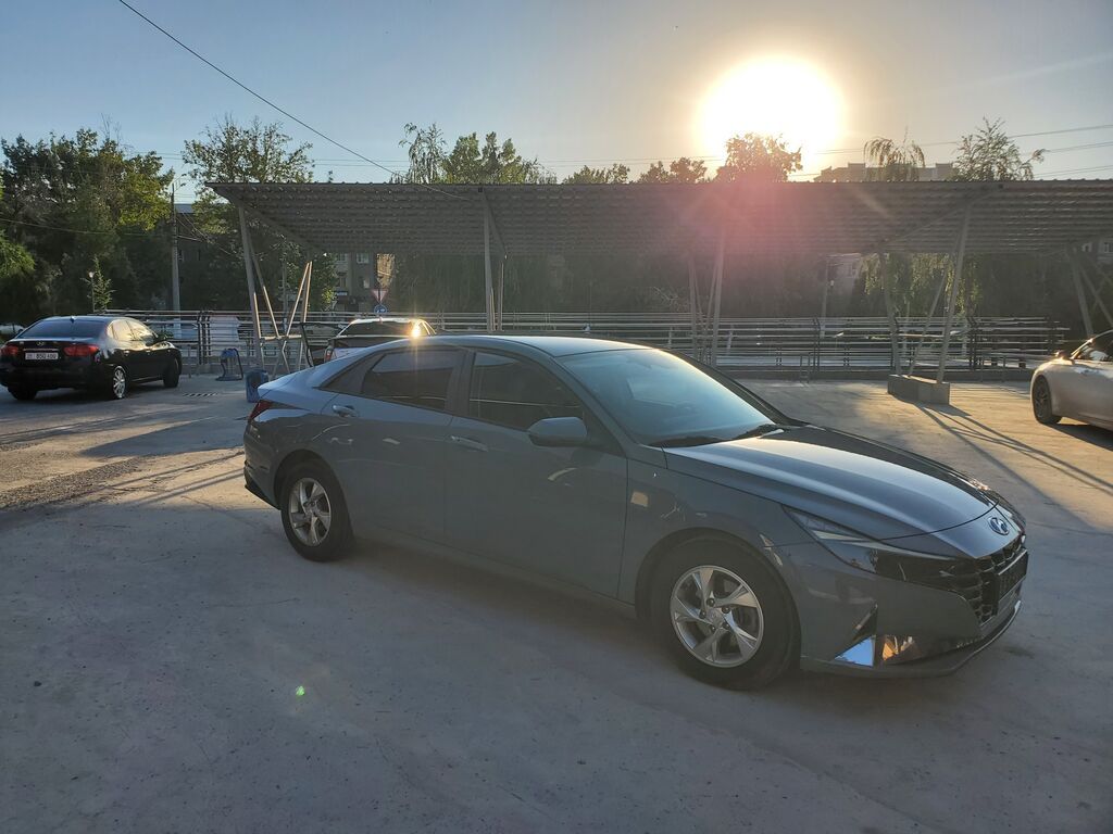 Hyundai Avante: 2021 г., Автомат, Седан: фото 5