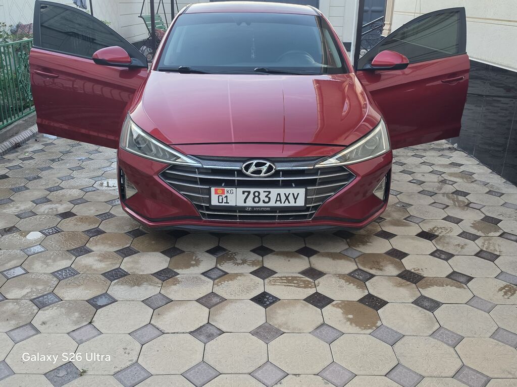 Hyundai Elantra: 2019 г., 0.2 л, Автомат, Бензин, Седан: фото 4