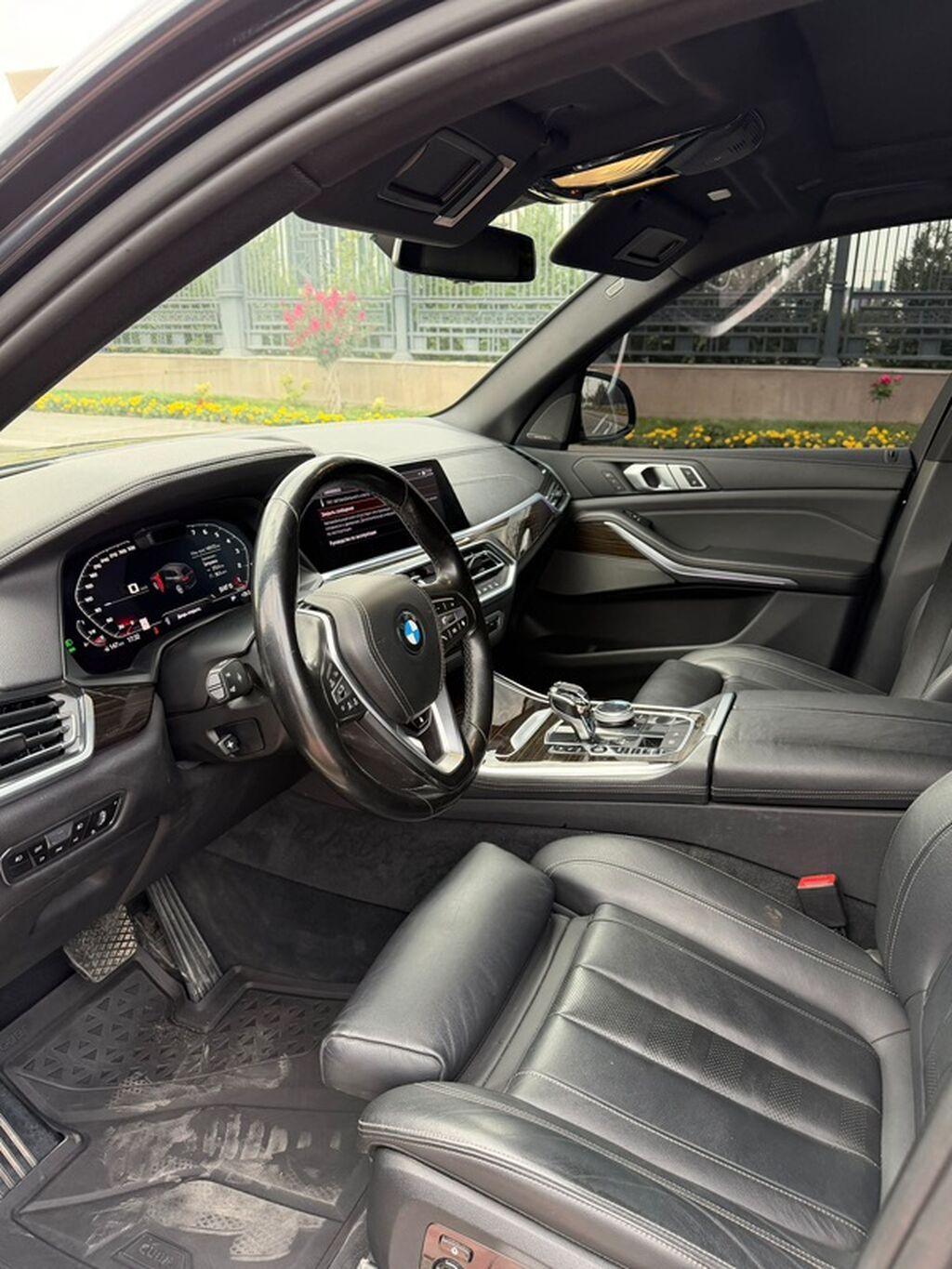BMW X5: 2019 г., 4.4 л, Автомат, Бензин, Кроссовер: фото 8