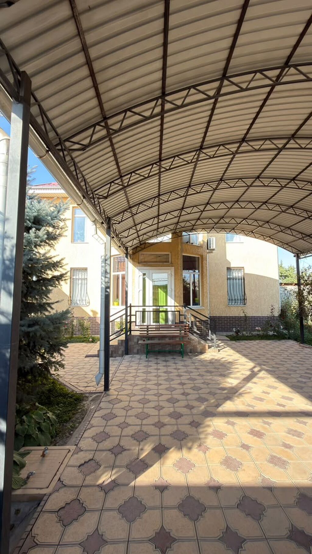 4 комнаты, 200 м², 6 соток, Бишкек, Арча-Бешик ж/м Агентство недвижимости: фото 1