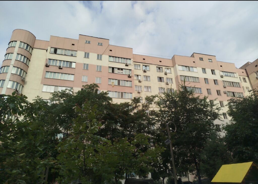 3 комнаты, Юг-2 мкр Собственник, Только девушкам, от 6 месяцев, С мебелью полностью: фото 2