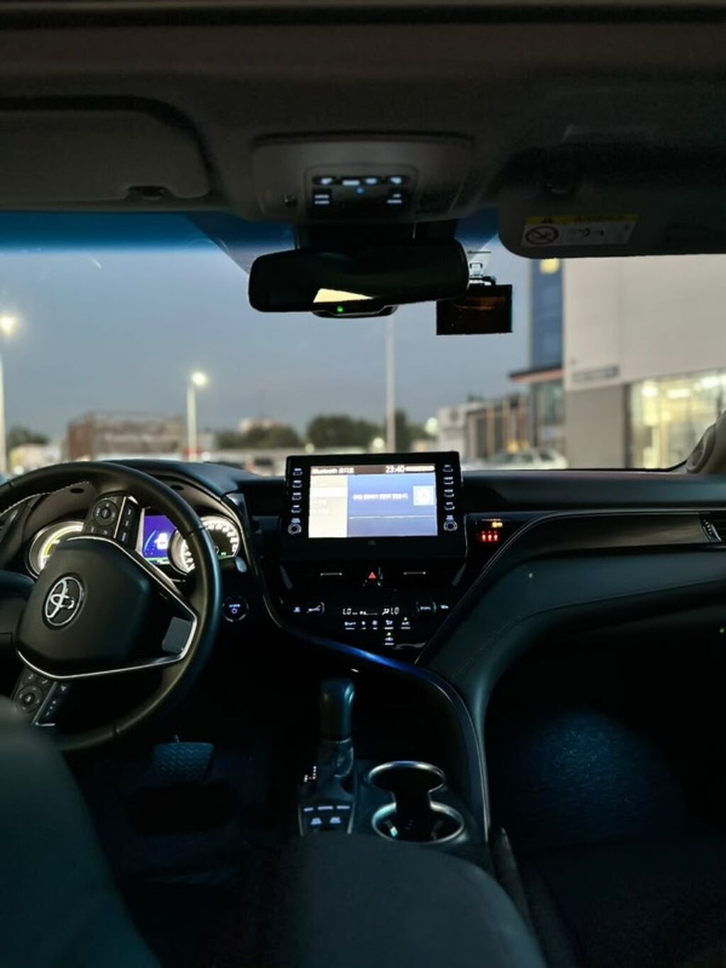 Toyota Camry: 2022 г., 2.5 л, Вариатор, Гибрид, Седан: фото 6