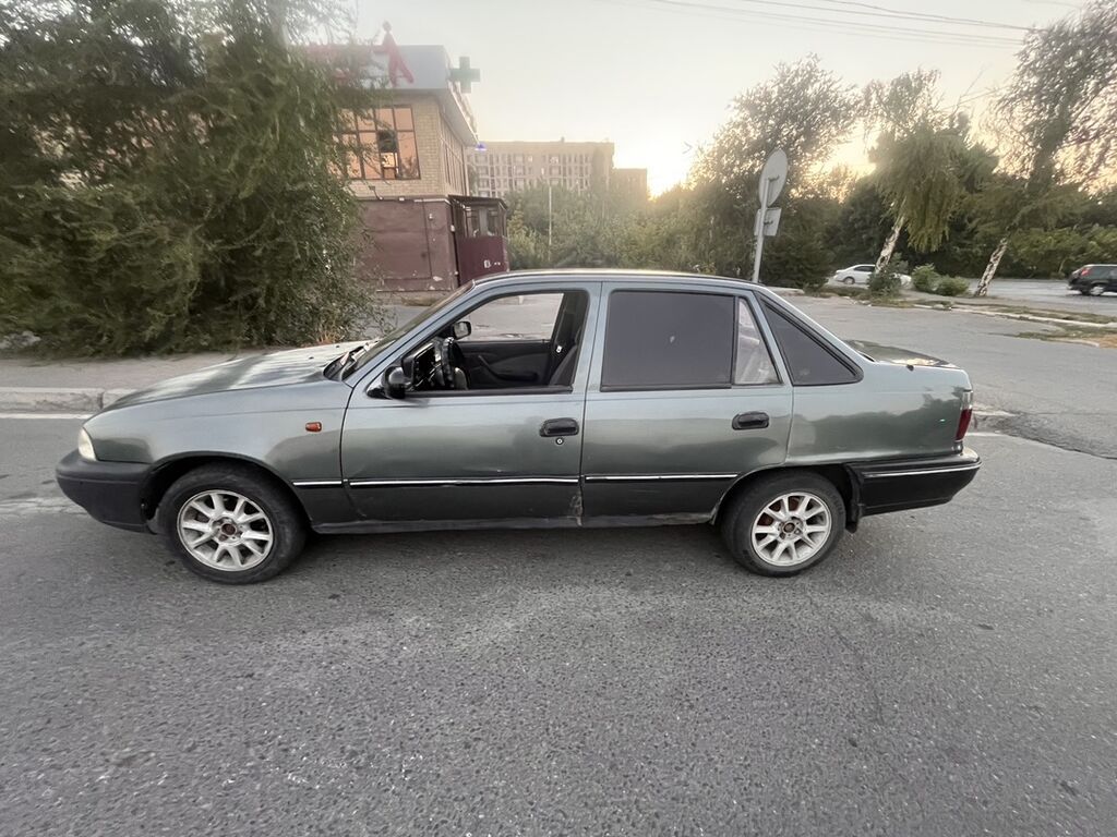 Daewoo Nexia: 2004 г., Бензин, Седан: фото 4
