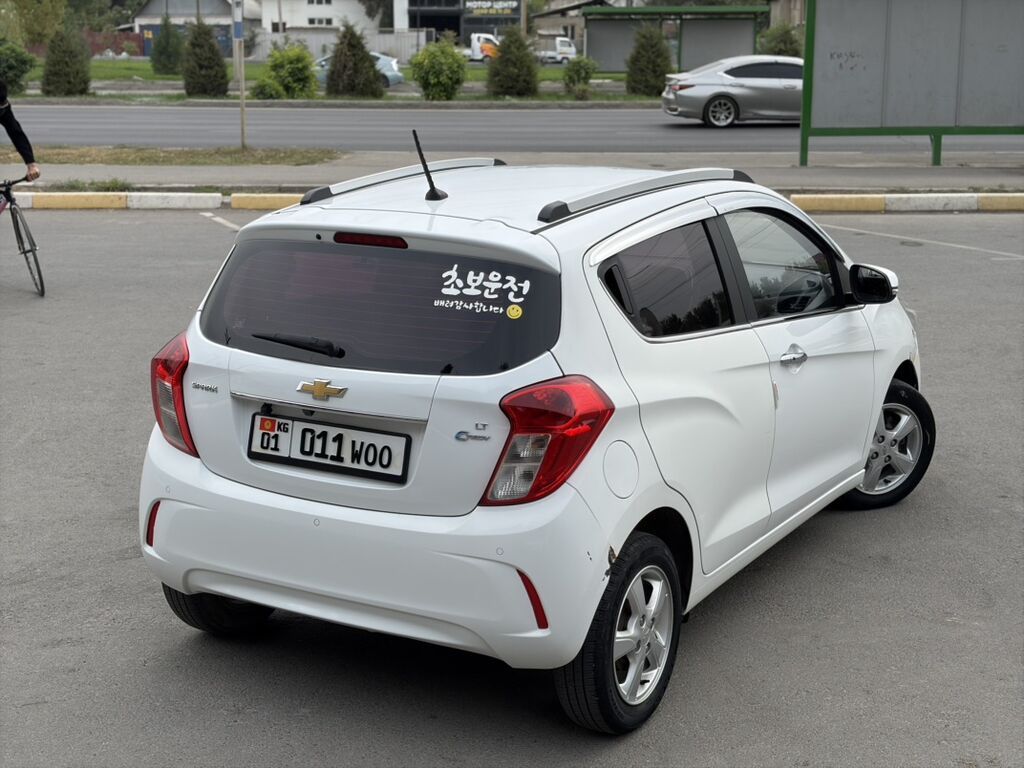 Chevrolet Spark: 2016 г., 1 л, Вариатор, Бензин, Хэтчбэк: фото 4