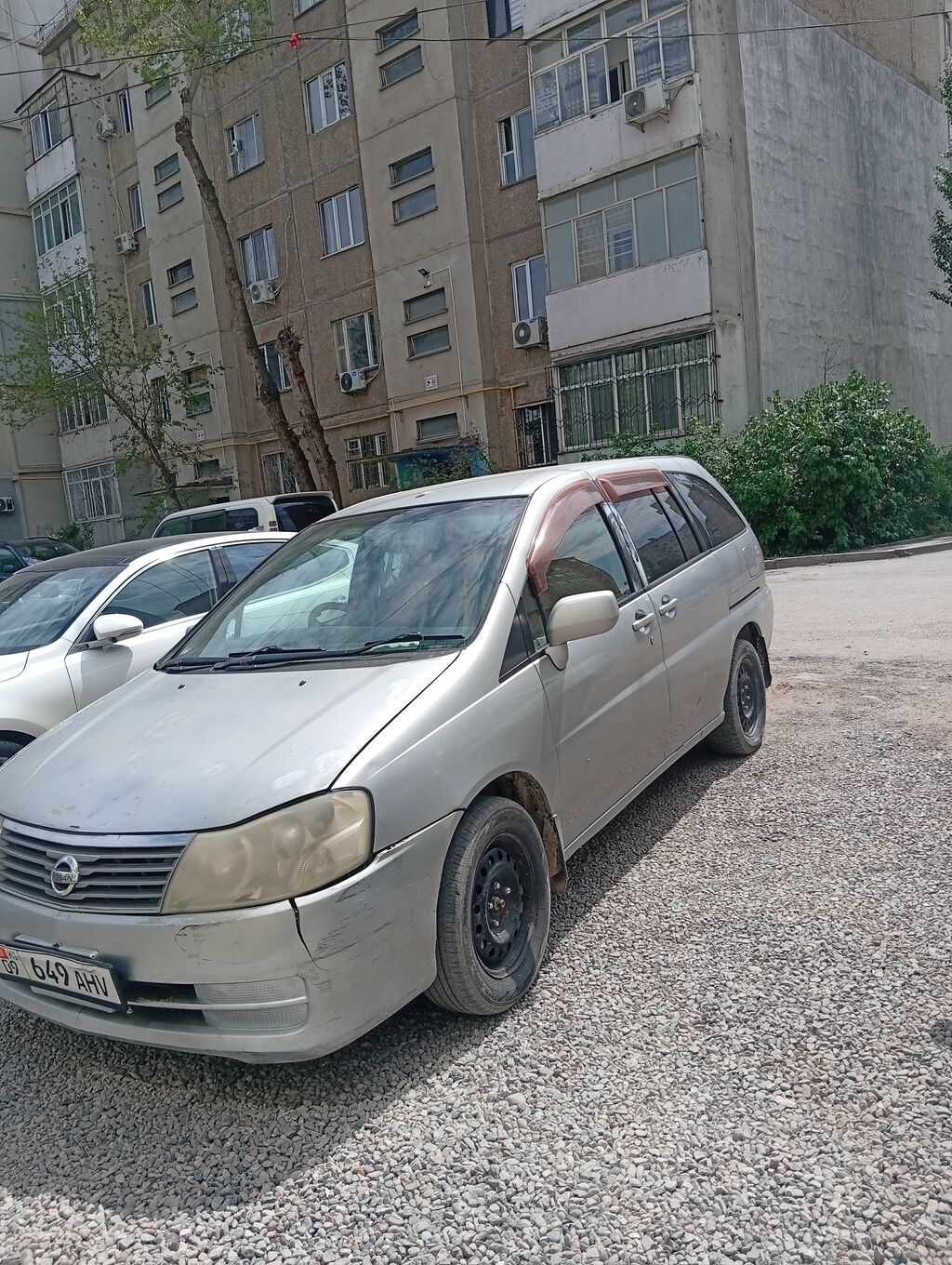 Nissan Liberty: 2001 г., 2 л, Автомат, Бензин, Универсал: фото 2